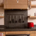 Mountain C15 By Interhome كابرون